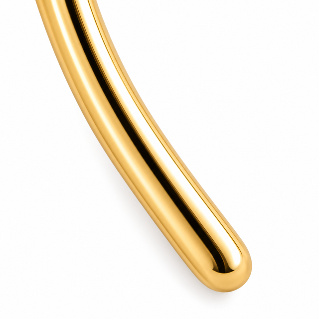 SHANZHUI Curved Pearl Hair Clip – Gold Tone – gold material surface detail