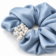 SHANZHUI Oversized Satin Scrunchie – Ice Blue Pearl – side layer structure detail