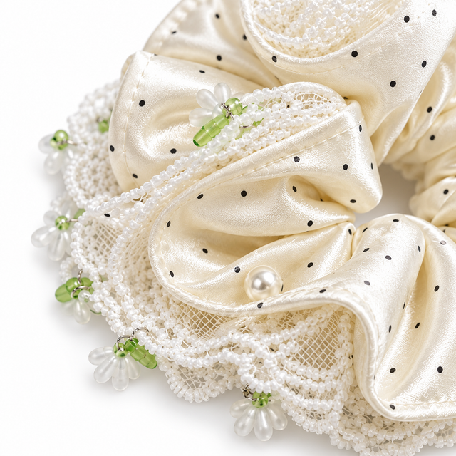 SHANZHUI Oversized Satin Scrunchie – Ivory Polka-Dot Lace – fold thickness detail