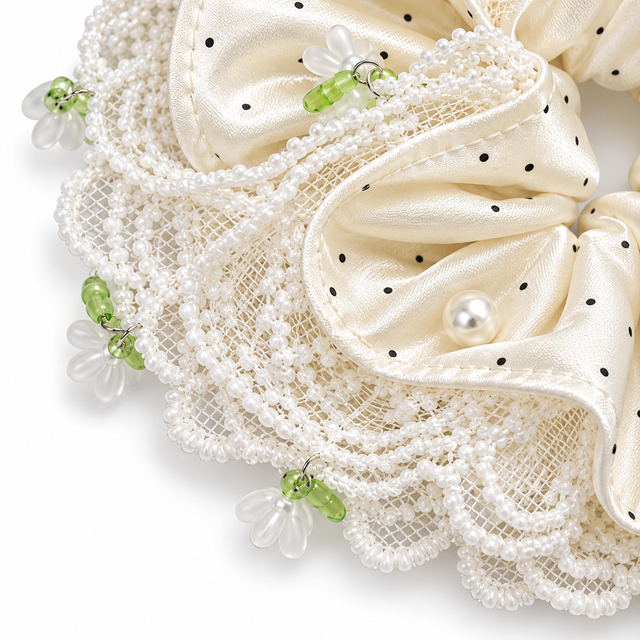 SHANZHUI Oversized Satin Scrunchie – Ivory Polka-Dot Lace – outer edge finish detail