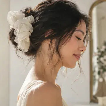 SHANZHUI jewelry and hair accessories styled together